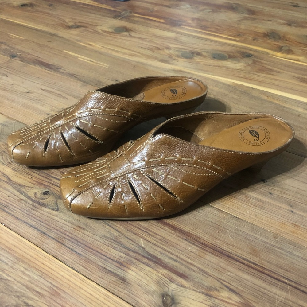 Nurture ‘Lafayette’ Tobacco Brown Leather Mule
